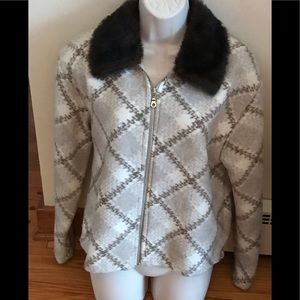 Barrage Size Medium Fleece Jacket Fur Collar